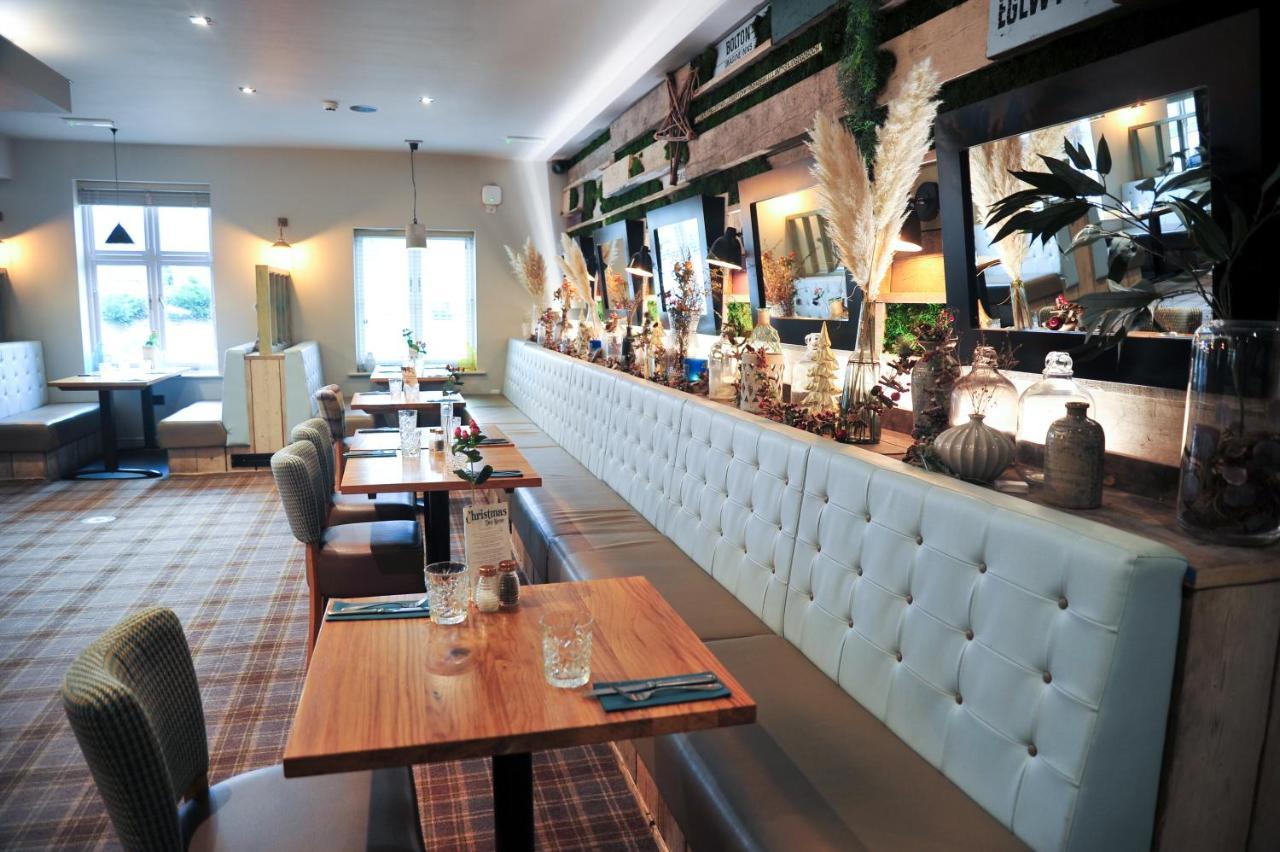 The Tal-Y-Cafn Hotel คอนวี ภายนอก รูปภาพ