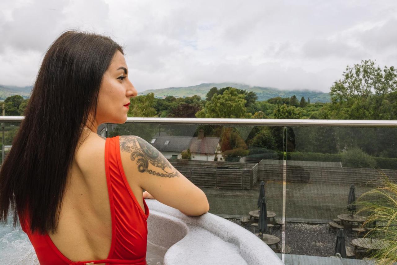 The Tal-Y-Cafn Hotel คอนวี ภายนอก รูปภาพ